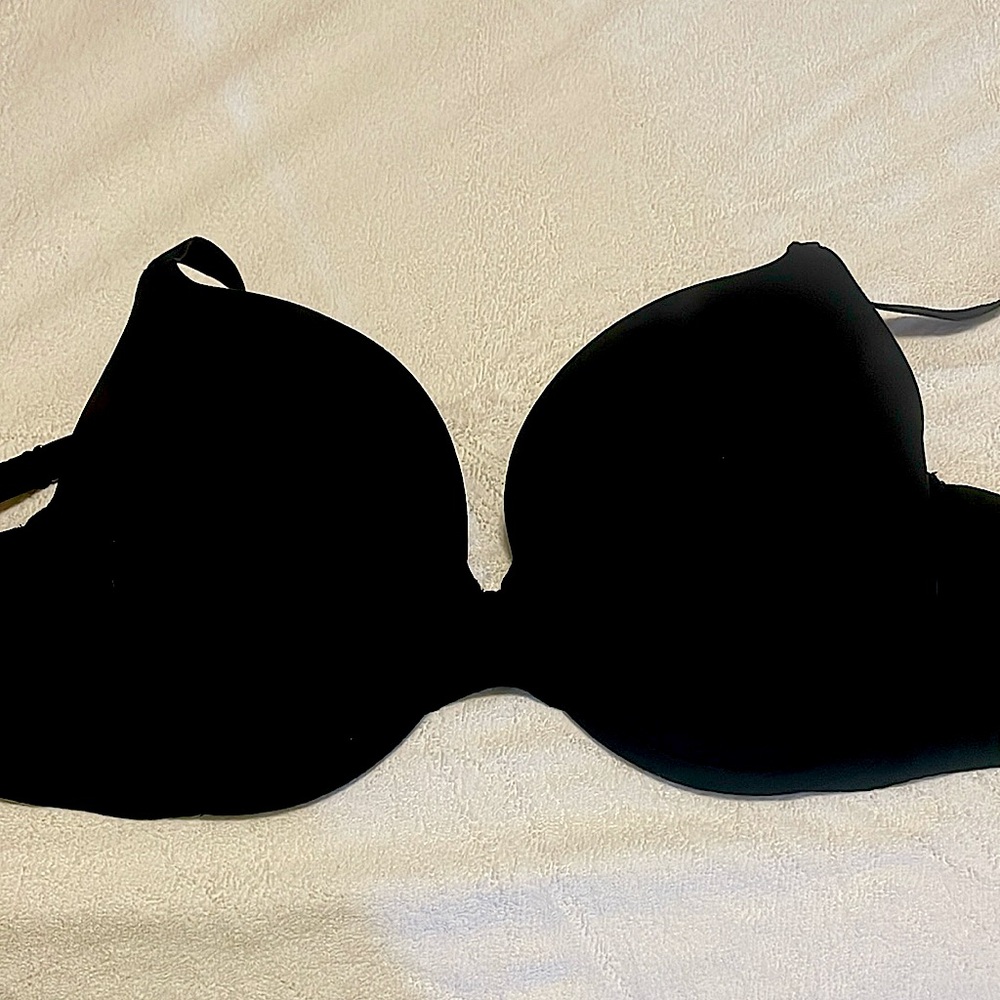 Victoria’s Secret 36ddd black bra